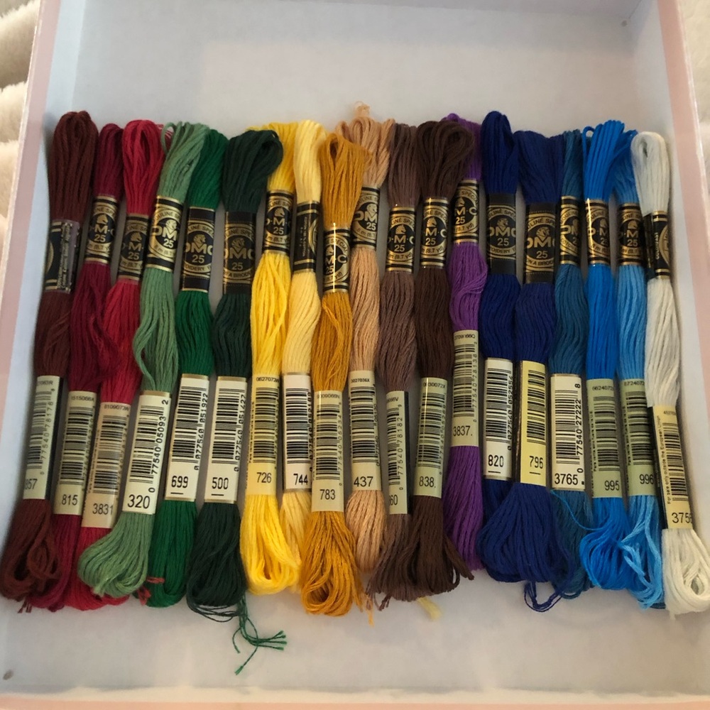 DMC assorted 20 skeins of thread Embroidery Floss cotton Assorted colours new